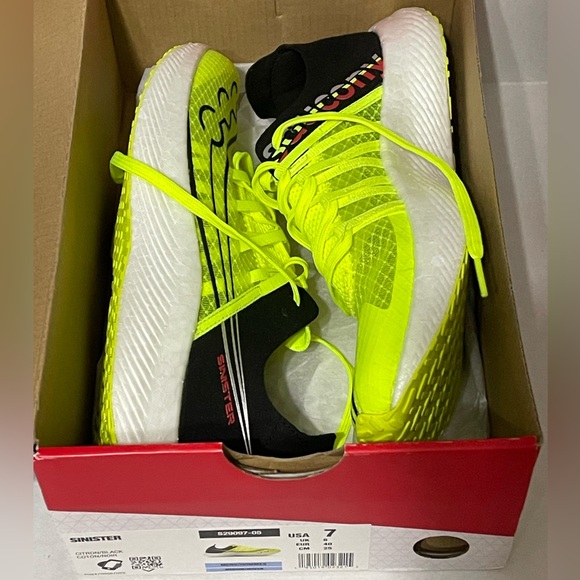 Saucony Other - Saucony Sinister - Men’s 7 - Citron/Black - 0 miles